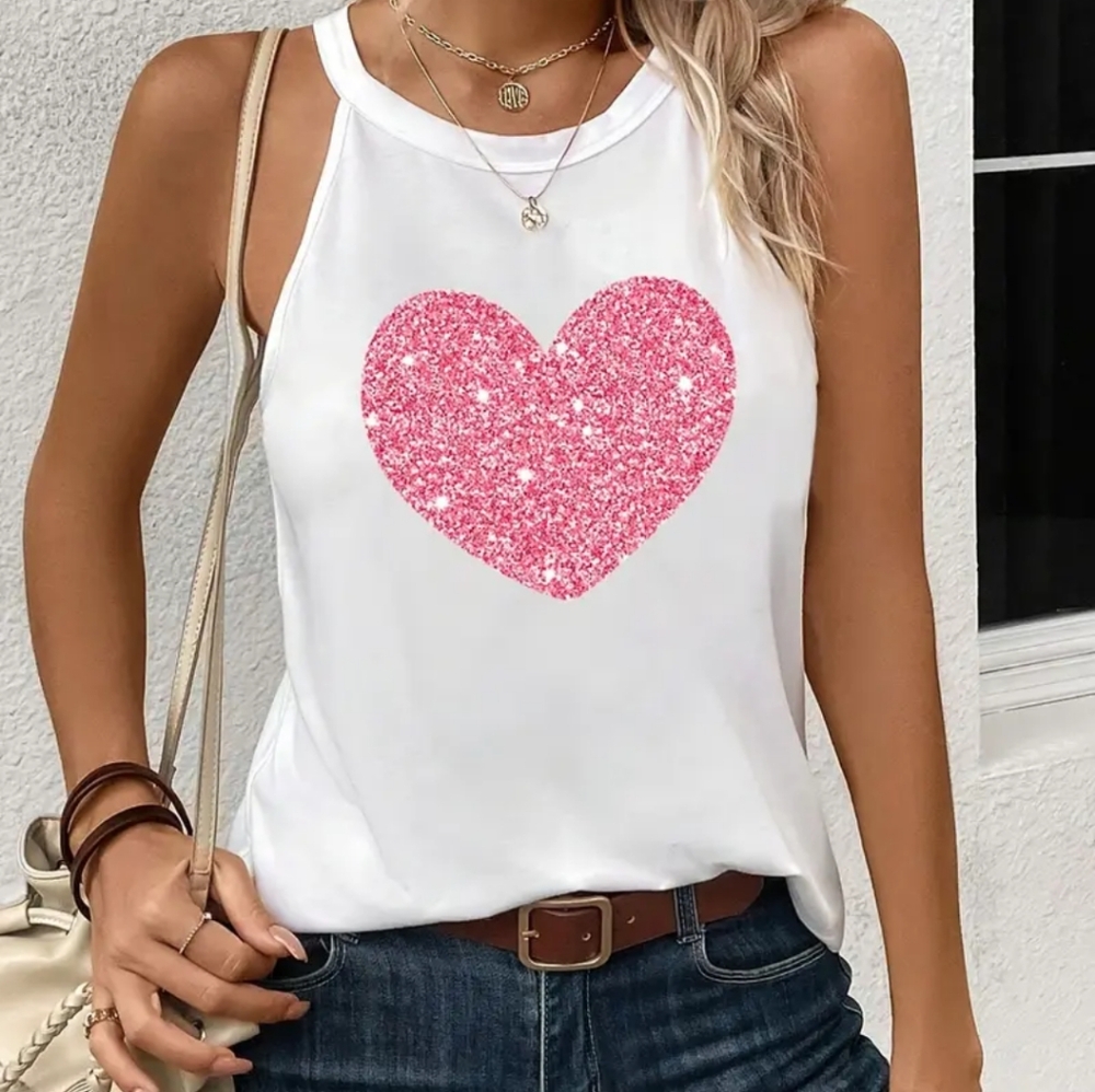 White Tank Top with Pink Heart Design NWOT
15$ FIRM👈👇